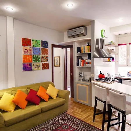 Aweshome Vatican Little Beauty Apartment *