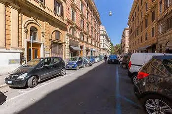 Aweshome Vatican Little Beauty Apartment