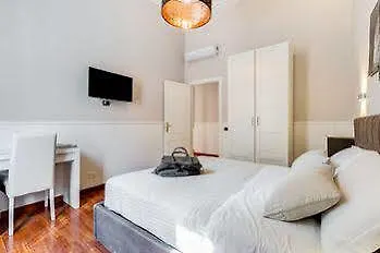 Aweshome Vatican Little Beauty Apartment Rom