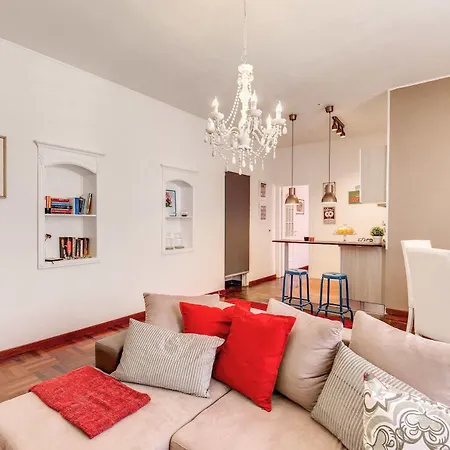 Aweshome Vatican Little Beauty Apartment *